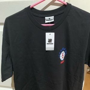 Undftd  t shirt size large